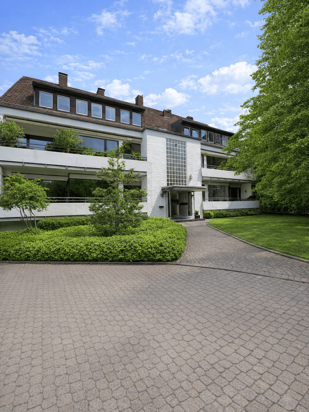 Geräumige Maisonette mit 5 Zimmern in Krefeld am Stadtwald - Perfekt für Paare und Familien