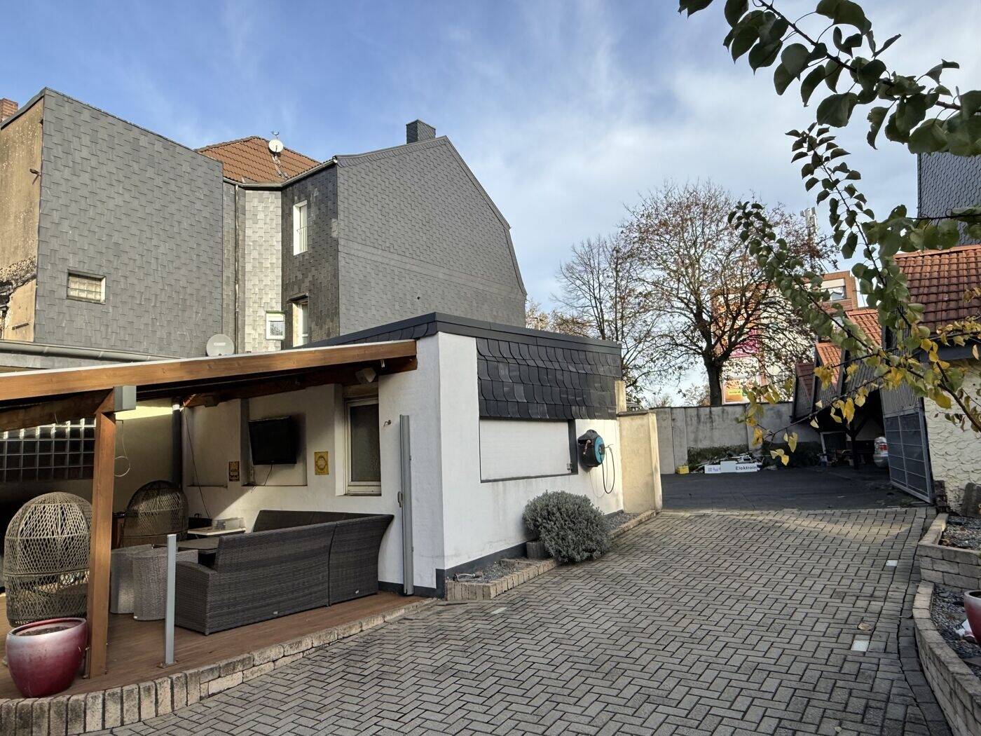 7 Parteienhaus mit schönem Innenhofgarten und Car-Ports in Duisburg Meiderich – Duisburg – Vorschaubild 7