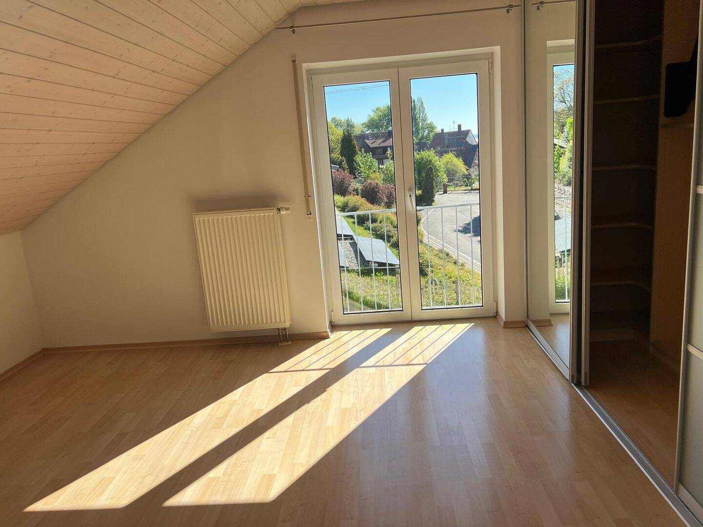 Licht, Lage, Lebensqualität: Stilvolles und großzügiges Zuhause am Bodensee mit Einliegerwohnung – Gaienhofen – Vorschaubild 7