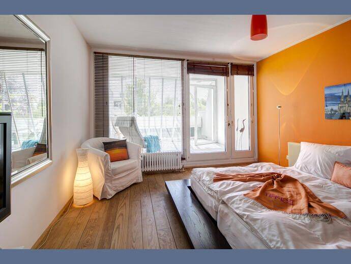 Möbliert: Großzügige Wohnung mit Terrasse und Wintergarten – München – Vorschaubild 6