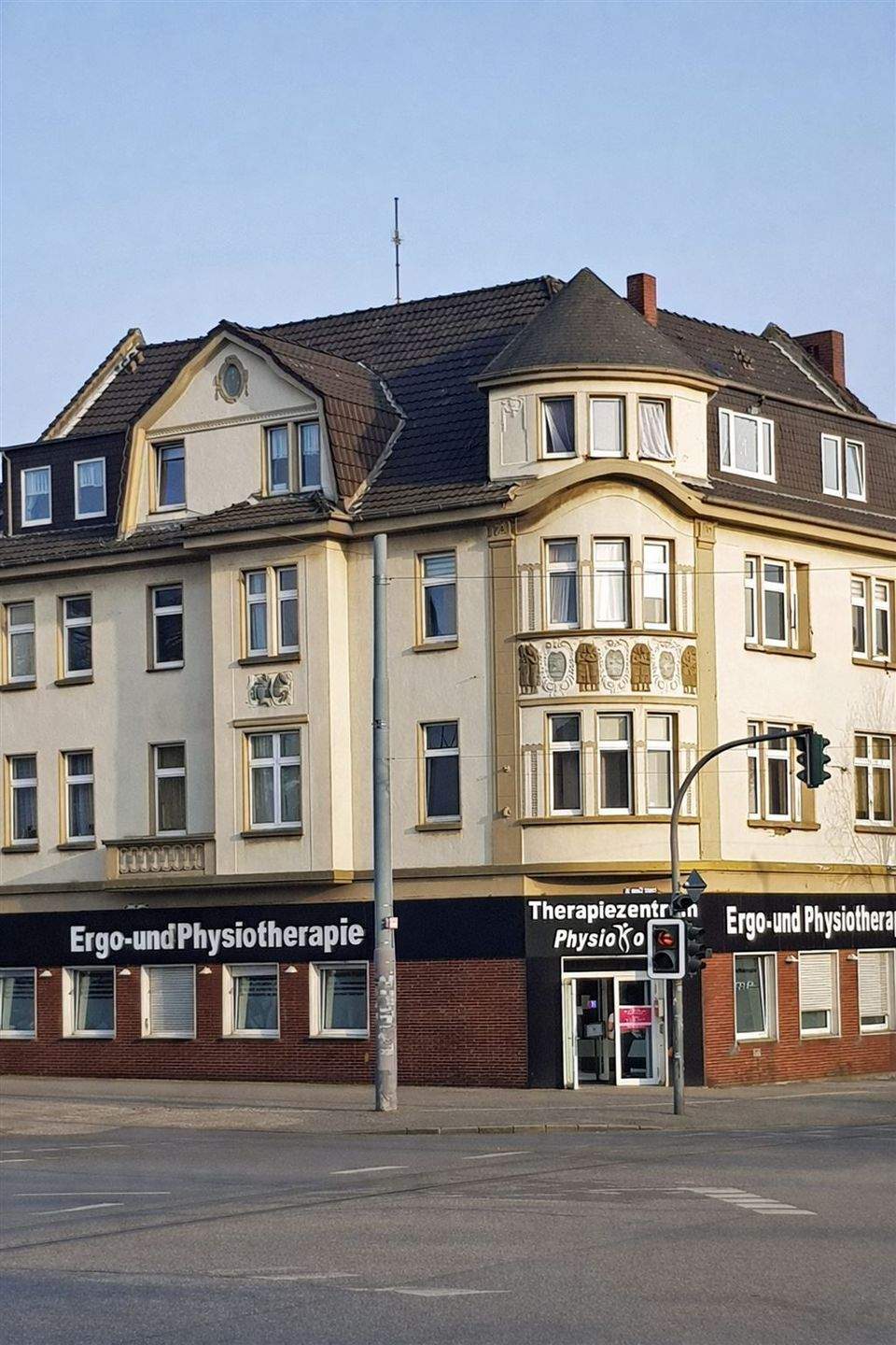 ***Schöne 2-Zimmer-Wohnung mit Erker sucht nette Mieter***