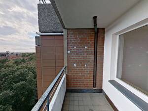 Moderne 3-Zimmer-Wohnung mit BALKON und toller Aussicht in Lübeck-St. Jürgen – 23562 Lübeck – Vorschaubild 2