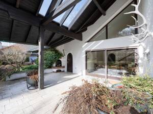 PREISREDUZIERUNG in Waldtrudering: Klassische Walmdach-Villa auf beeindruckendem 1.474?m² Grundstück in erster Waldlage – 81827 München – Vorschaubild 4