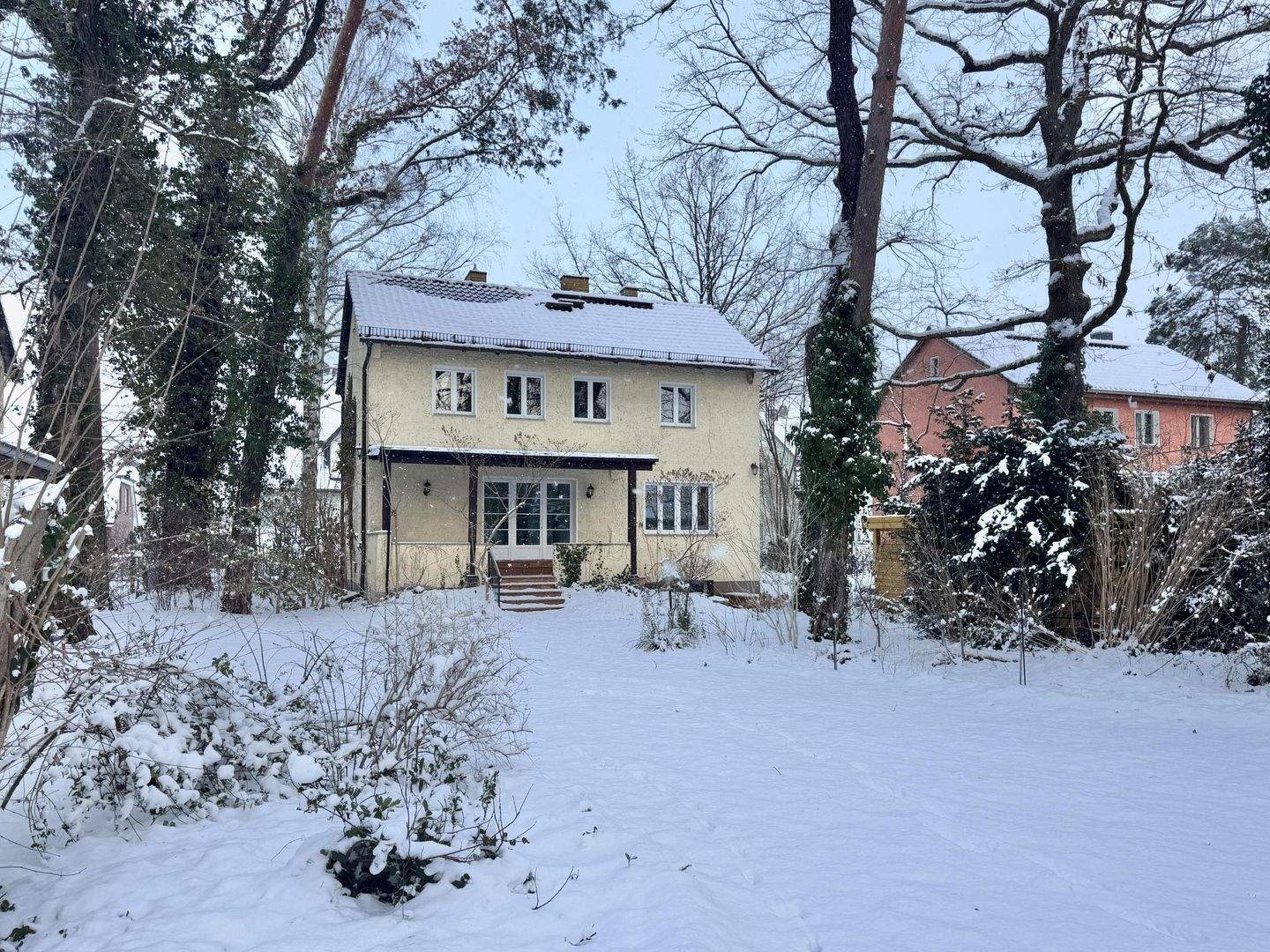 *reserviert* Stilvolles Einfamilienhaus mit Naturgarten und viel Platz zum Wohlfühlen - Oranienburg – Oranienburg – Bild 1 von 9