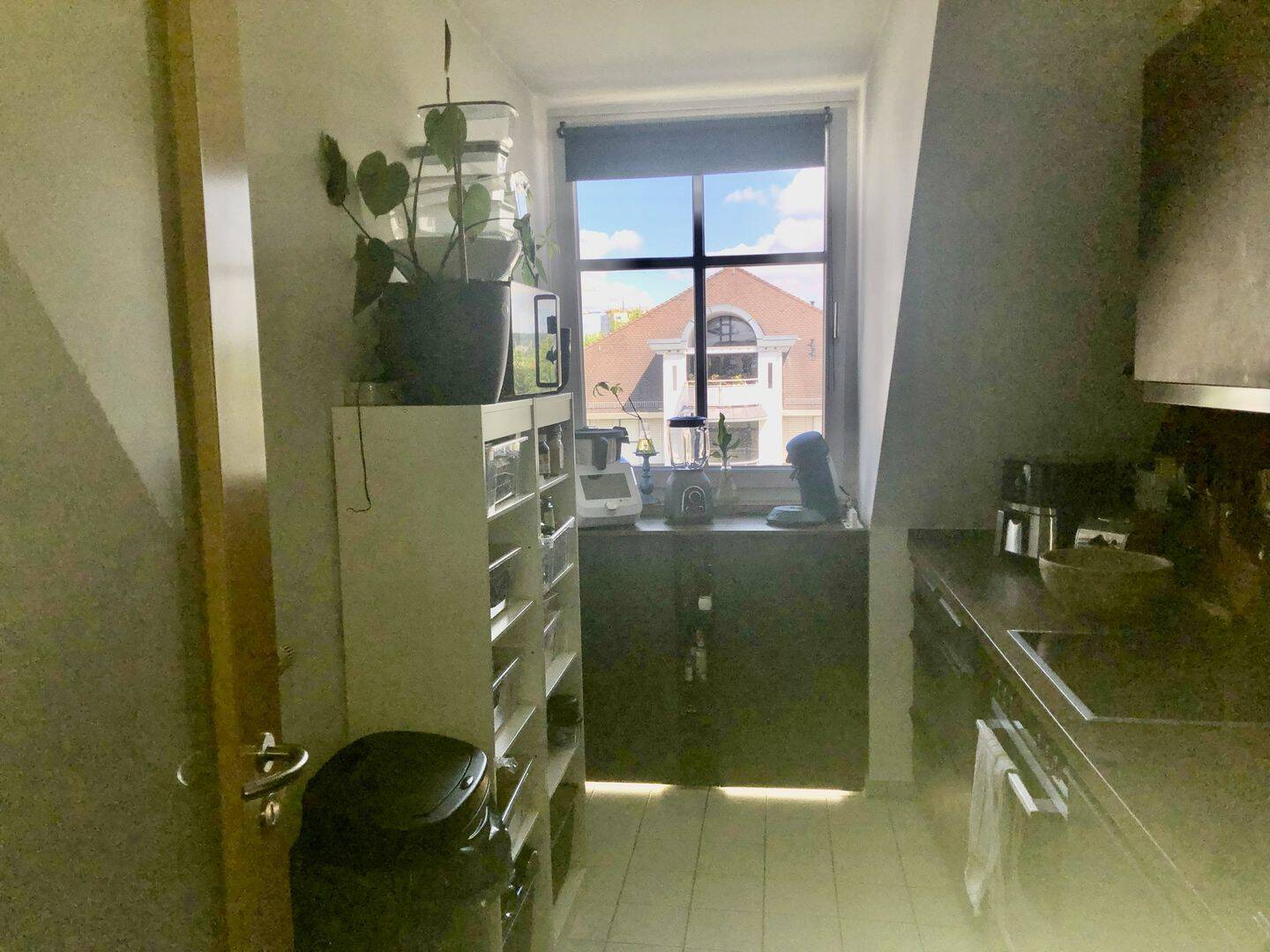 Charmante 2-Zimmer-DG-Wohnung in beliebter Lage von Striesen! – Dresden – Vorschaubild 9