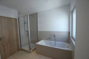Zentrale Wohnung (WG geeignet) im Dachgeschoss mit Balkon und Terrasse – 33602 Bielefeld – Vorschaubild 9