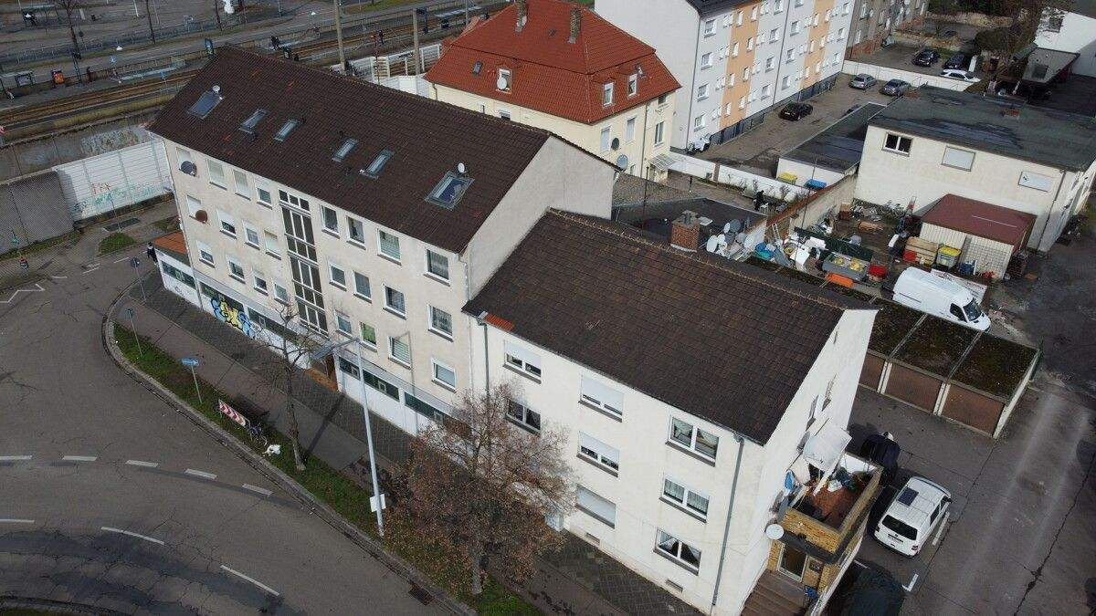 Kapitalanlage mit Zukunft: Mehrfamilienhaus inkl. 2 Gewerbeeinheiten - Starkes Investorenpotenzial – 68305 Mannheim – Bild 1 von 9
