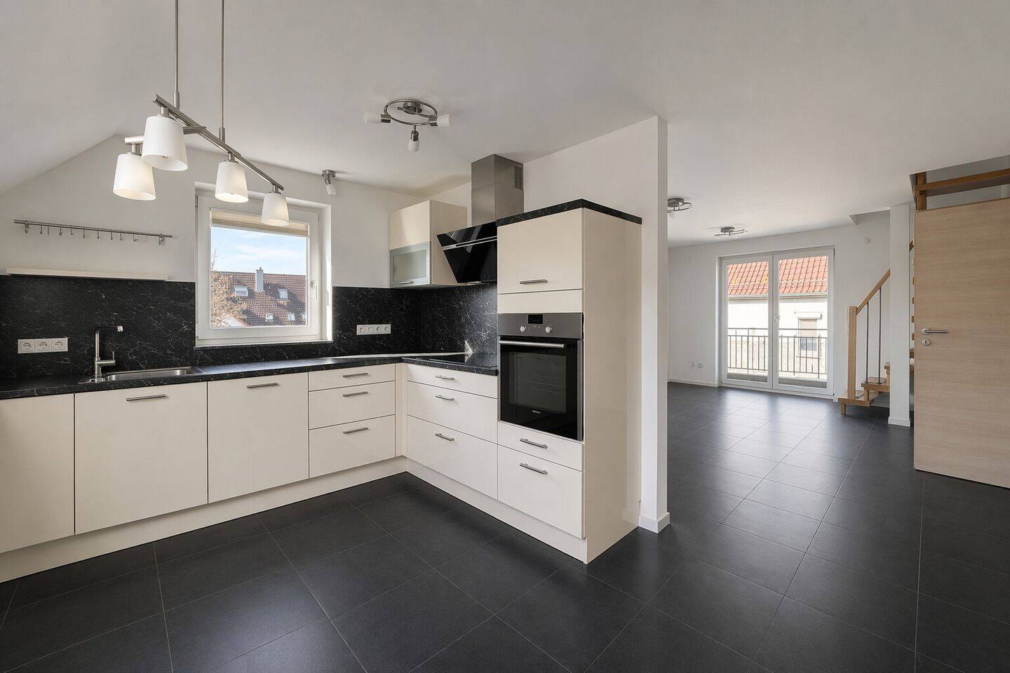 Stilvolle Maisonette-Wohnung mit viel Platz & Wohlfühlcharakter – Heilbronn – Vorschaubild 6