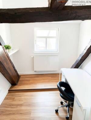 Möblierte 4-Zimmer-Maisonette-Wohnung im Herzen der Bayreuther Innenstadt sofort frei - 84m² – 95444 Bayreuth – Vorschaubild 8