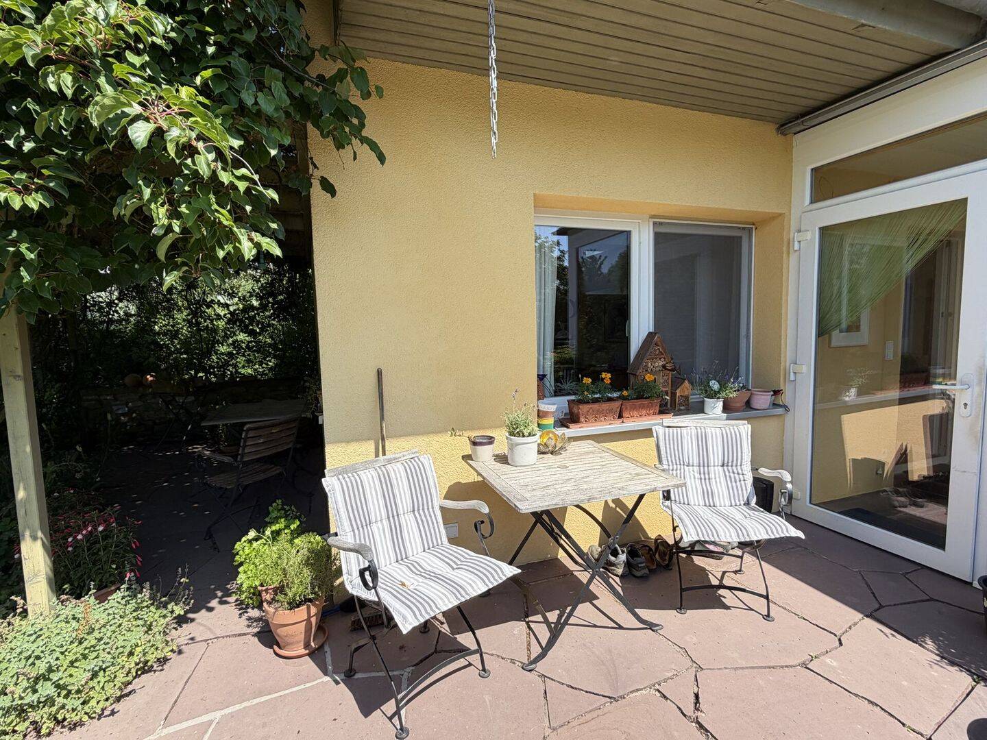 Solides Einfamilienhaus mit großem Grundstück in Ortsrandlage von Warburg-Germete – Warburg – Vorschaubild 4