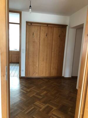 Stadtwohnung - 1. Etage -Schweinfurter Innenstadt--94 m² mit Wintergartenerker + Garageneinstellplatz.01.09. oder nach Absprache frei. – 97421 Schweinfurt – Vorschaubild 8