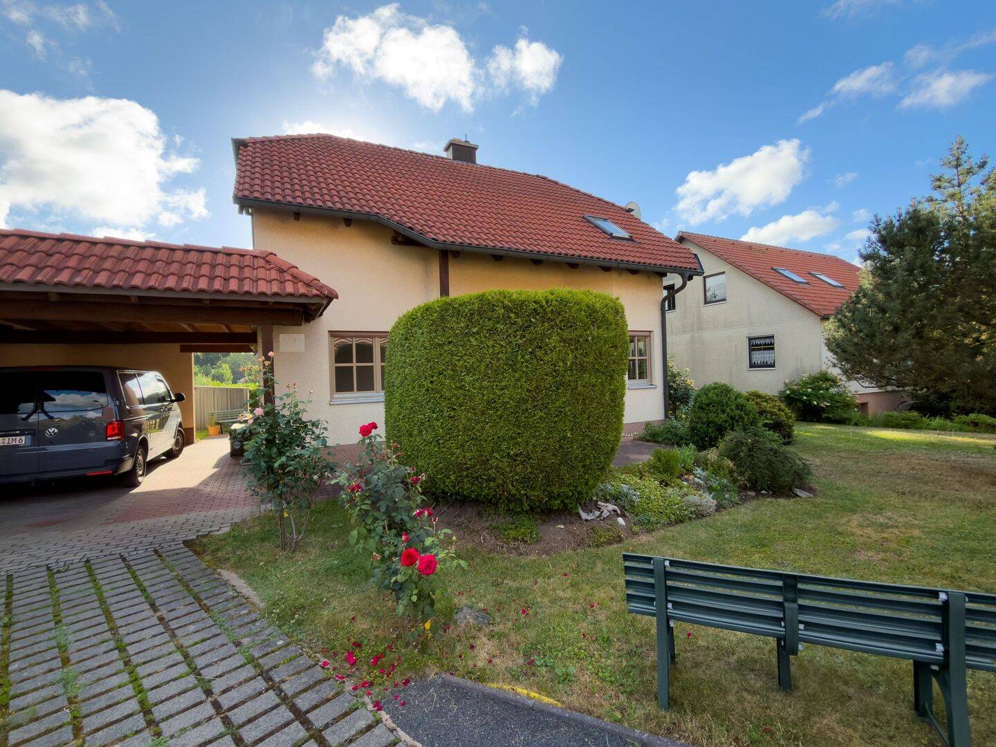 Einfamilienhaus am Fasanenring Preißelpöhl Plauen - Carport_400m² Grundstück - zum Kauf – Plauen – Vorschaubild 8