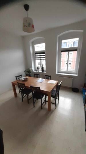 Zwei Zimmer Wohnung mit großer Wohnküche in saniertem Altbau in Dresden-Löbtau – 1159 Dresden – Vorschaubild 2