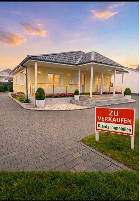 Moderner Bungalow in attraktiver Wohnlage von Willstätt – Willstätt – Bild 1 von 8