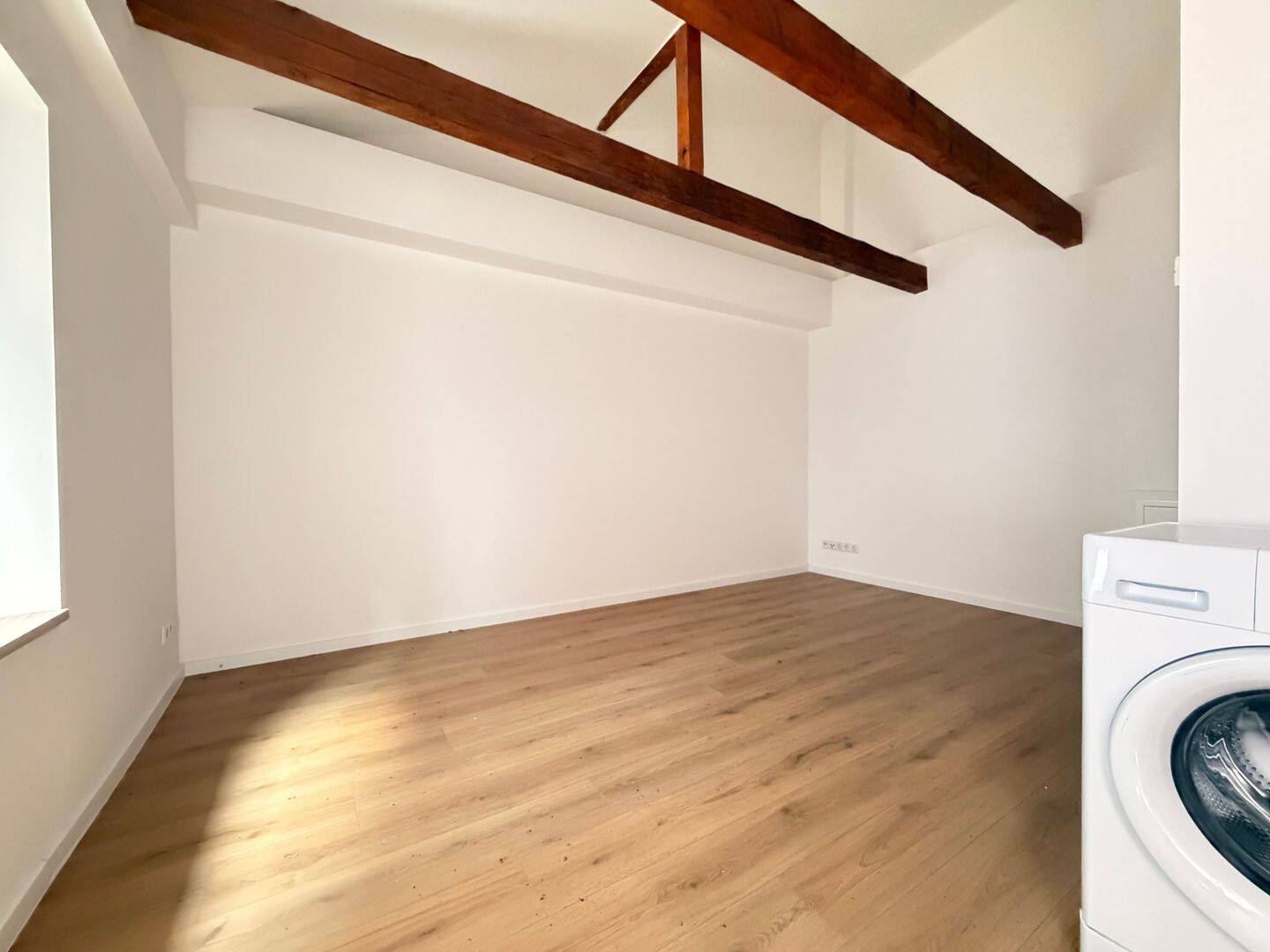 kernsaniert & energieeffizient in GoHo – Apartment mit EBK – Nürnberg – Vorschaubild 2