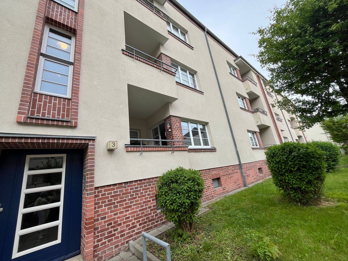 Großzügige 2-Zimmer Wohnung inkl. EBK und Balkon