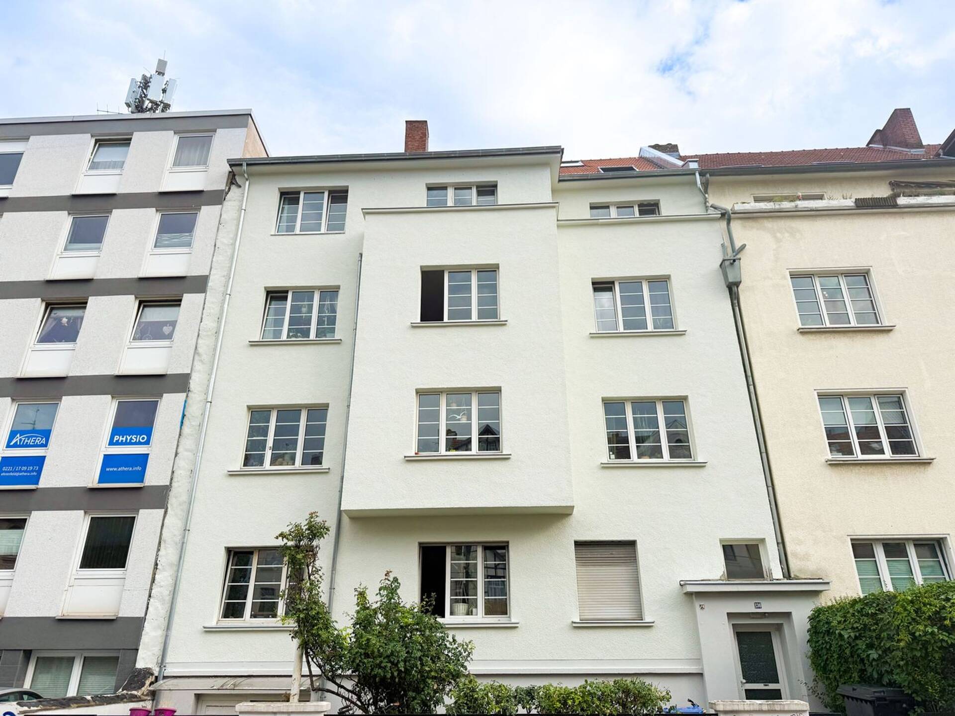Etagenwohnung in 50823 Köln mit 127,21 m² kaufen