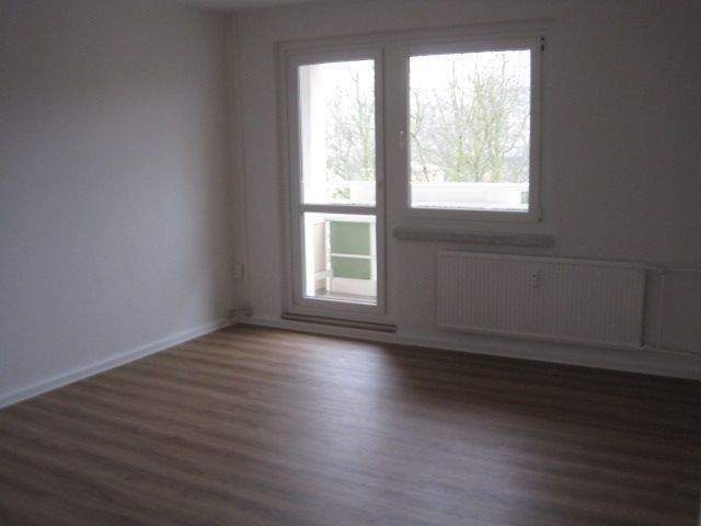 Schöne 3 Raumwohnung mit Balkon – Chemnitz – Vorschaubild 3