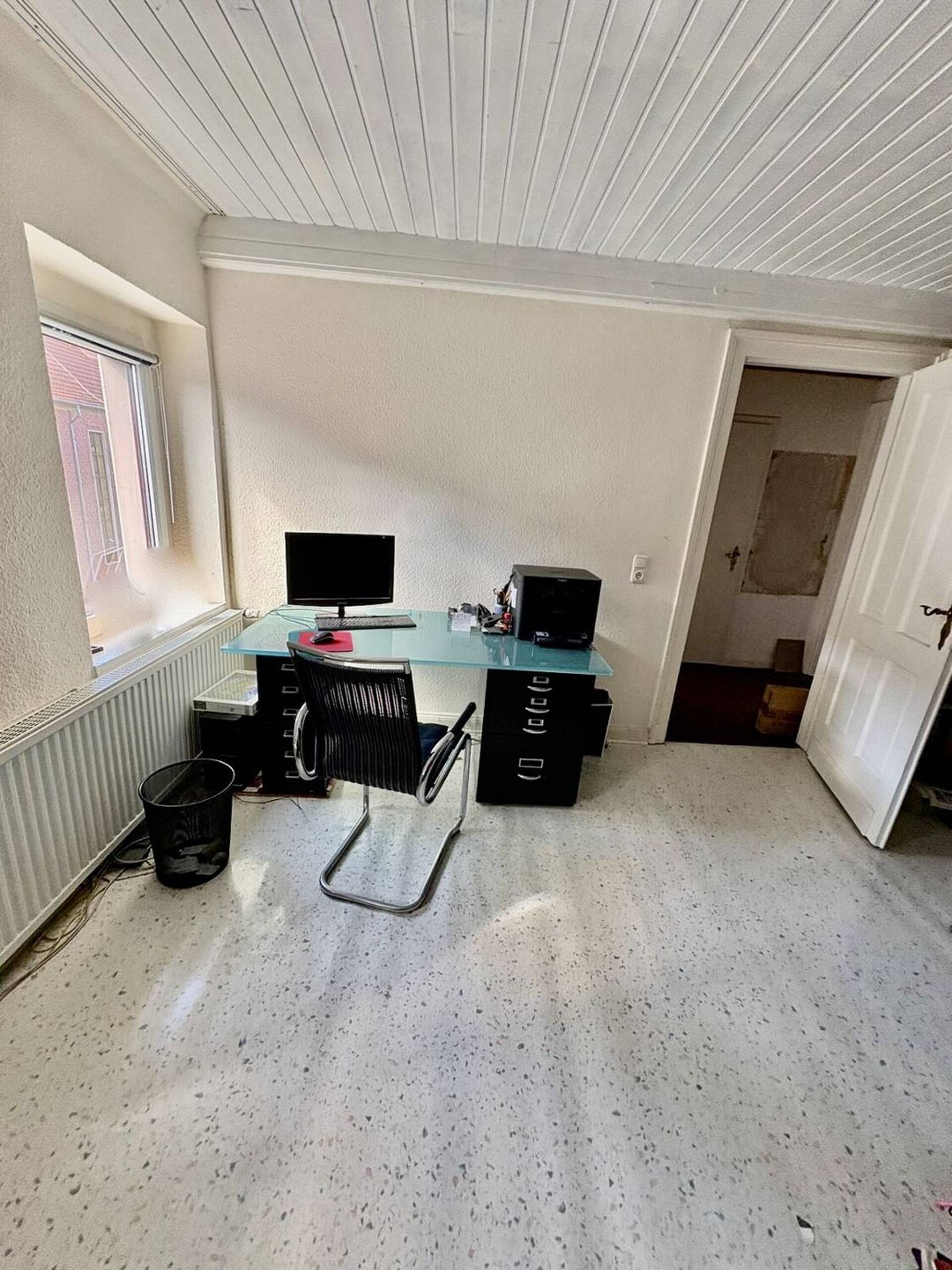 Haus in 41236 Mönchengladbach mit 230 m² kaufen