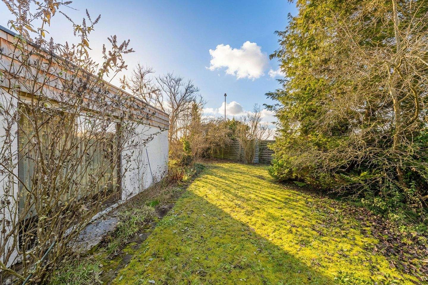 Einfamilienhaus mit Pool, Einliegerwohnung und weitläufigen Grundstück – Nürtingen – Vorschaubild 9
