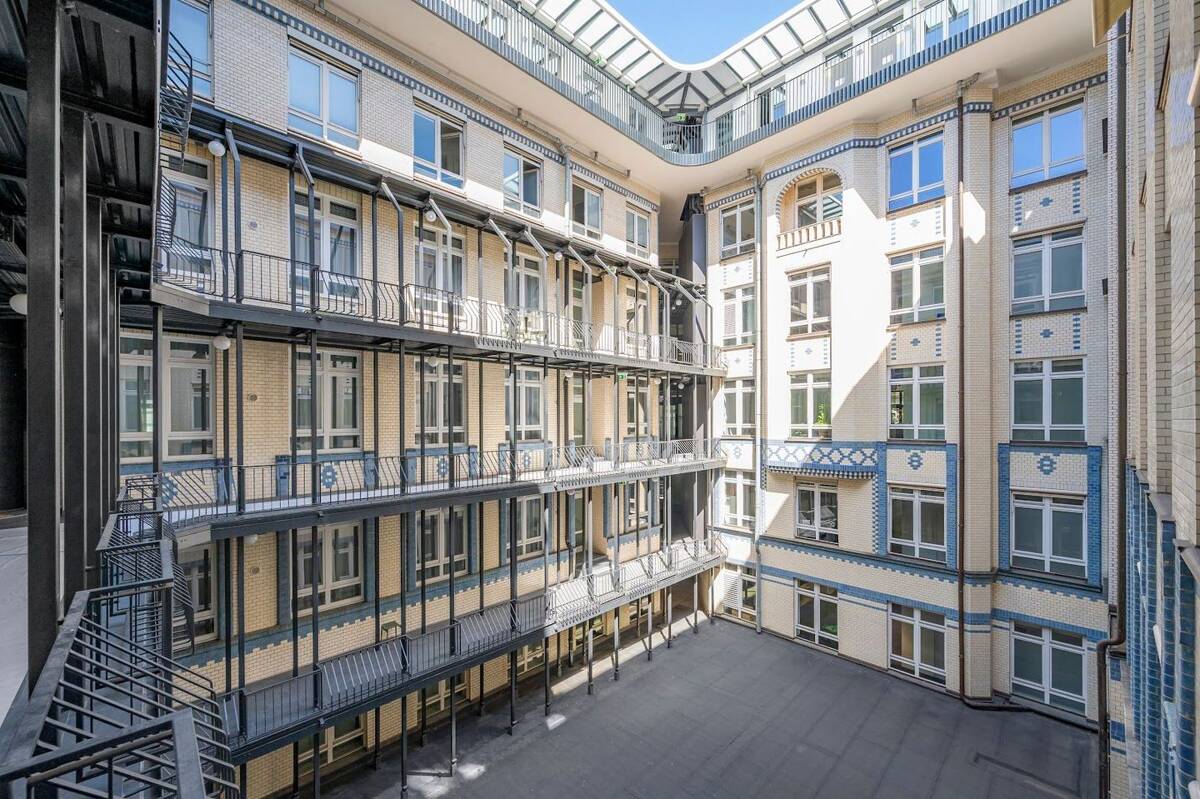 Historischer Charme. Modernes Wohnen. Beste Innenstadtlage – 20457 Hamburg – Bild 1 von 9
