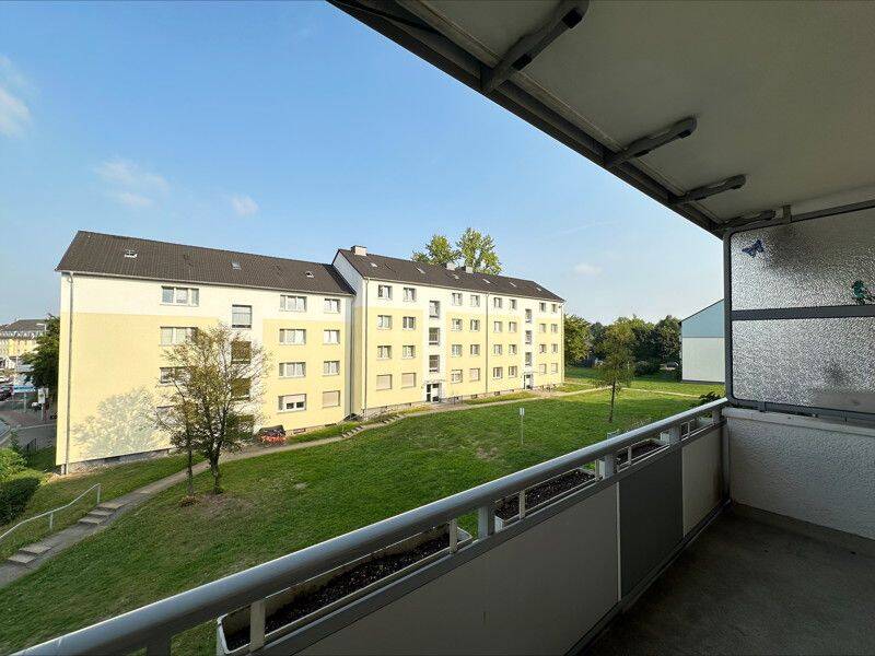 Geräumige 3-Zi.-Wohnung mit zwei Balkone! – Leverkusen – Vorschaubild 2