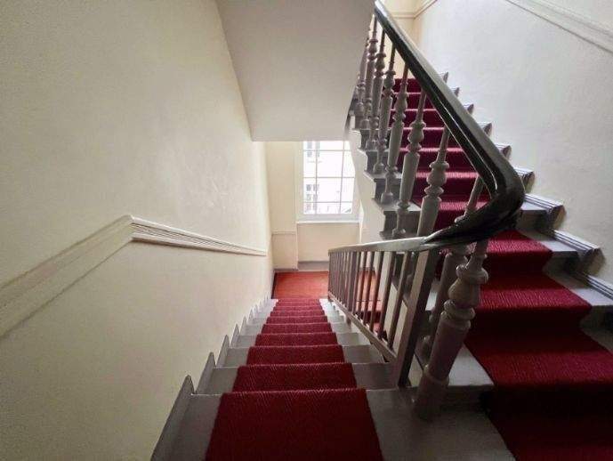 TOP ADRESSE NÄHE ZIONSKIRCHPLATZ - MIT PARKETT & BALKON - ZUR ZEIT VERMIETET – Berlin – Vorschaubild 6
