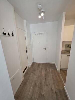 Schöner Wohnen, provisionsfreie/möblierte 1,5 Z-Whg.,2.OG, Lift, TG, 10 Min. U3, 5 % Rendite möglich – 81476 München – Vorschaubild 6