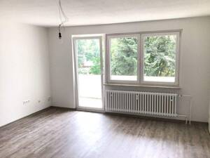Renovierte 3-Zimmer Wohnung mit Balkon in Sennestadt
