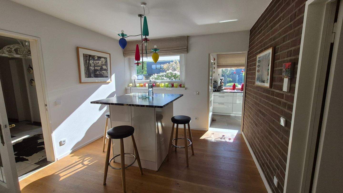 Architektenbungalow in 1a Wohnlage zum Schmölderpark gelegen ! Traumhafter Garten und Terrasse ! – Mönchengladbach – Vorschaubild 4