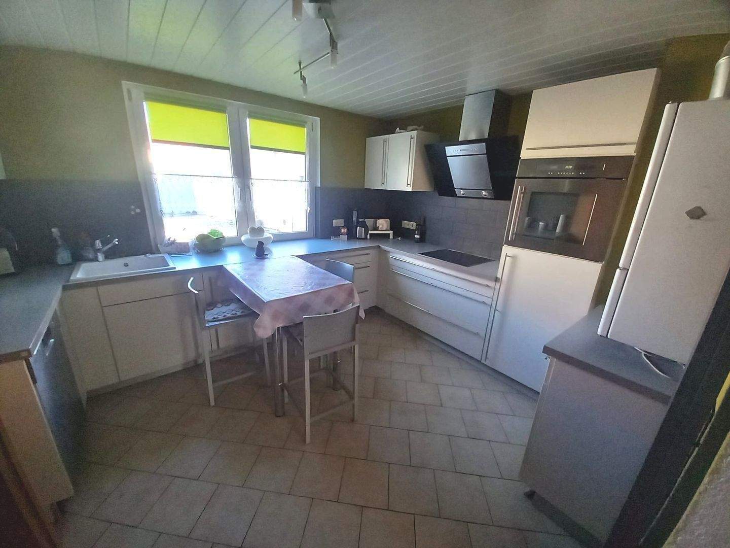 Einfamilienhaus mit großem Carport/Werkstatt, Nebengelass weitläufigem Grundstück inklusive – Ballhausen – Vorschaubild 3