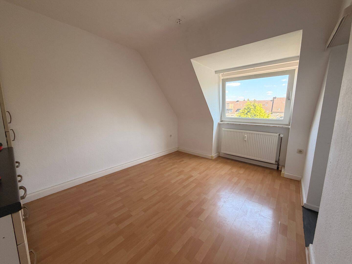 Frisch renovierte helle 3-Zimmer-Dachgeschosswohnung - perfekt für kleine Familien – Essen – Vorschaubild 8