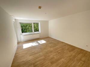 Wunderschöne 3 Zimmer Wohnung im Herzen von Suchsdorf.