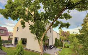 Stilvolles Einfamilienhaus mit gehobener Ausstattung und zwei Innenstellplätzen in attraktiver Wohnlage von Berlin-Buckow – 12349 Berlin – Vorschaubild 3