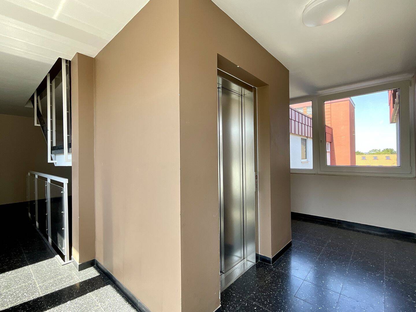 1-Zimmer-Wohnung in zentraler Lage – Augsburg – Vorschaubild 5
