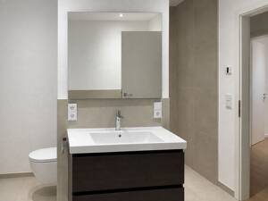 Moderne, hochwertige Vier-Zimmer-Wohnung mit alleiniger Gartennutzung – 60433 Frankfurt am Main – Vorschaubild 7