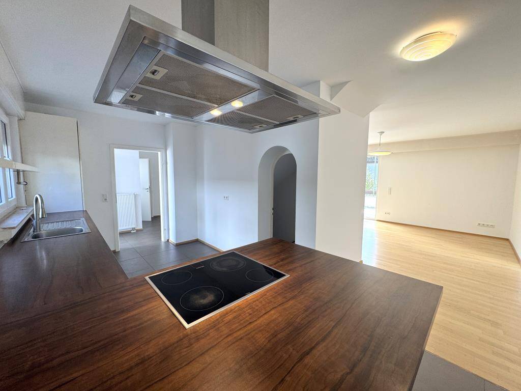 Modernes Einfamilienhaus mit Einliegerwohnung im Komponistenviertel! – Wiesbaden – Vorschaubild 4