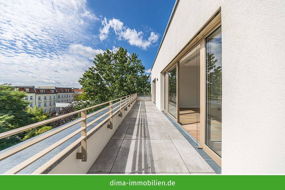 Penthouse im Hinterhaus mit großer Sonnen-Terrasse, Kamin, Einbauküche, TG-Stellplätzen u.v.m. – Leipzig – Vorschaubild 8