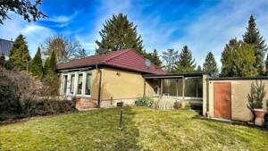 Gepflegter Bungalow mit Traumgarten in Berlin-Mariendorf!