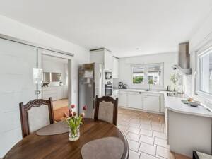 Einfamilienhaus-Traum auf vier Ebenen mit PV-Anlage und Garage im Gurkenland von Düsseldorf-Eller – 40229 Düsseldorf – Vorschaubild 4