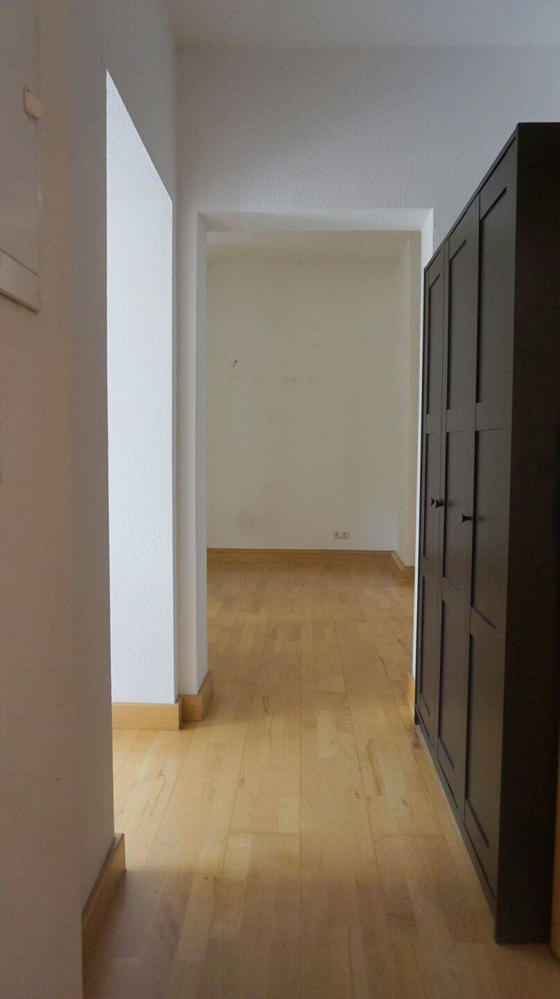 JUNGES WOHNEN AM RANDE DER ALTSTADT - SINGLE-WOHNUNG MIT BALKON SUCHT NEUEN MIETER !!! – Erfurt – Vorschaubild 2