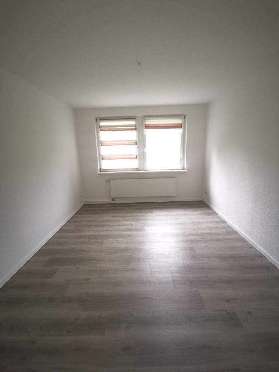 Ihre Suche hat ein Ende! Helle Drei-Zimmer-Wohnung mit Balkon – Chemnitz – Vorschaubild 8