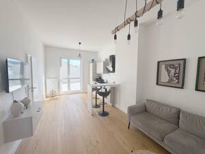 Möblierte Wohnung in saniertem Haus in zentraler Lage im Viertel – 28203 Bremen – Vorschaubild 3