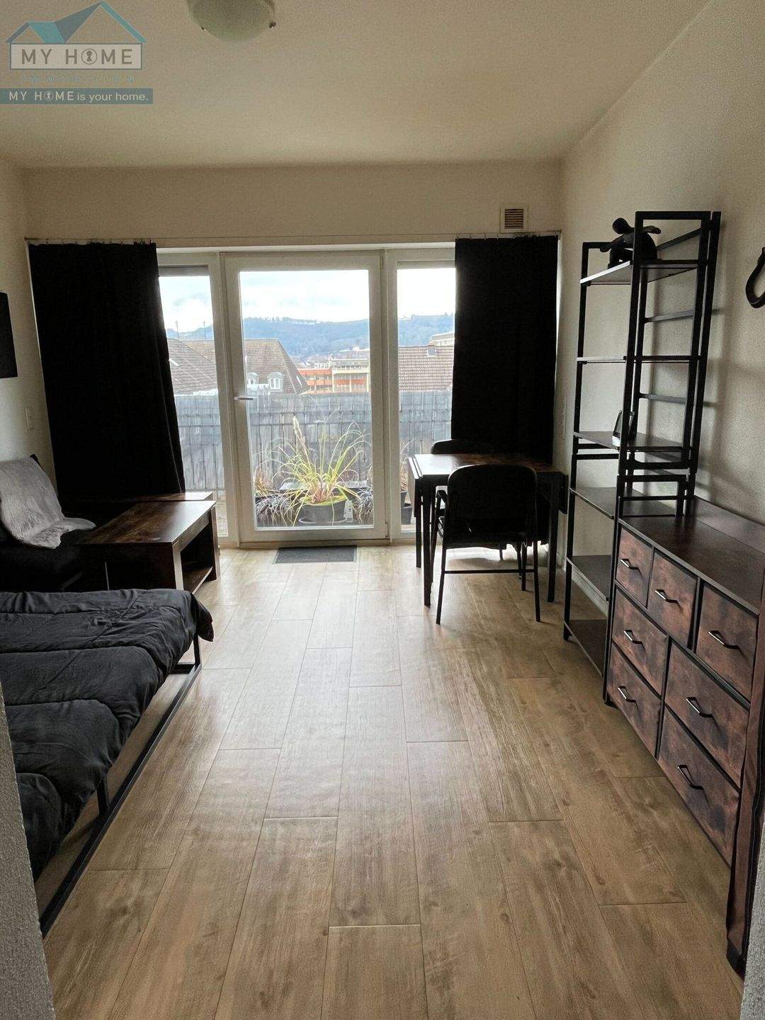 Modernes 1- Zimmer Apartment in zentraler Lage – Trier – Bild 1 von 9