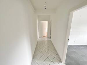 Lichtdurchflutete 2-Zimmer-Wohnung mit großer Küche! – 45355 Essen – Vorschaubild 4