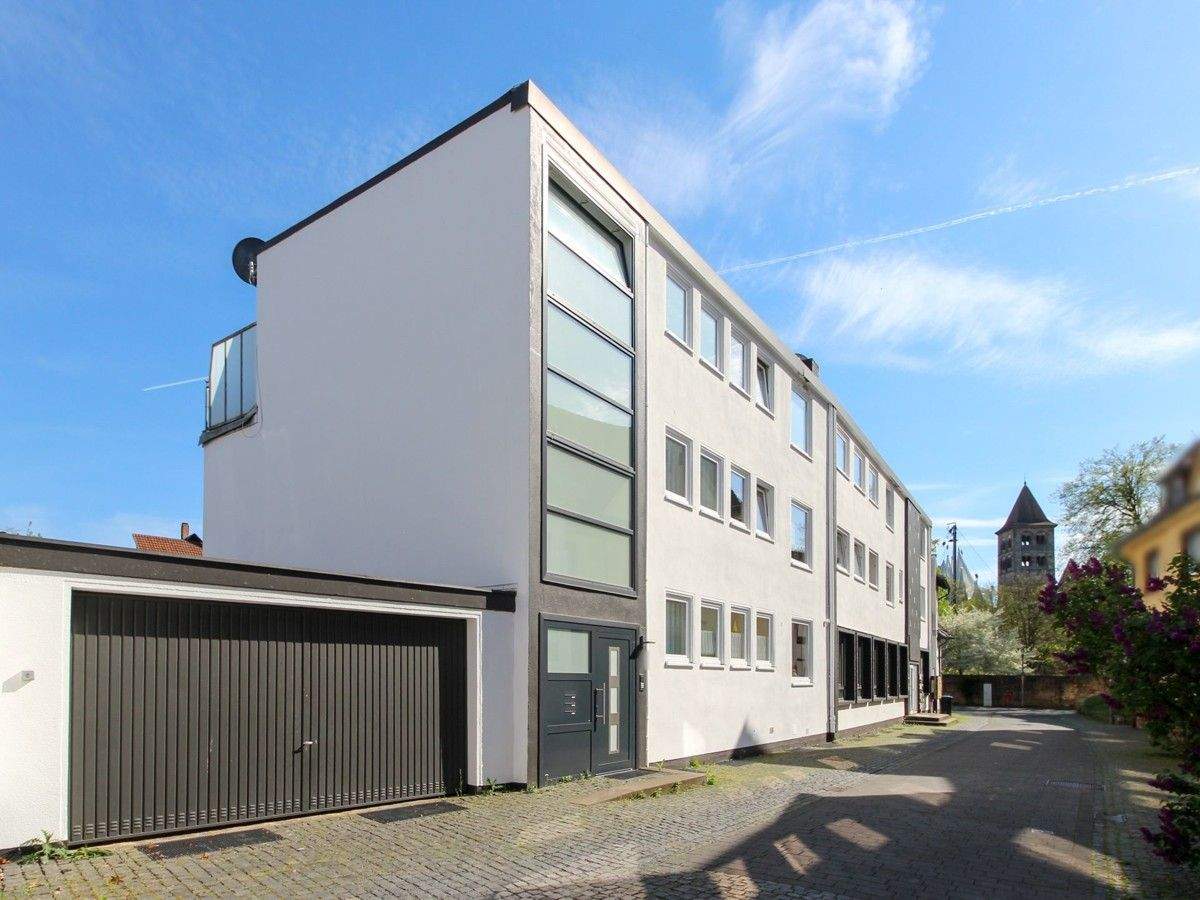 Voll vermietetes, modernisiertes Mehrfamilienhaus in erstklassiger Lage von Bad Hersfeld – Bad Hersfeld – Bild 1 von 9