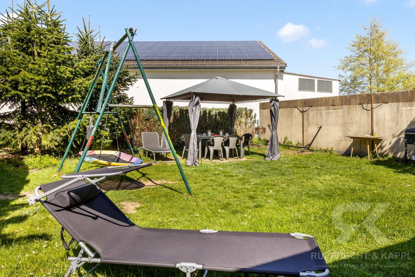 Grundbuch statt Sparbuch: Lukratives Dreifamilienhaus mit vermietungssicherem 4-Zimmer-Vortei – Weiden in der Oberpfalz – Vorschaubild 7