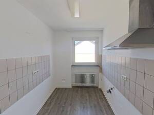 Große 3-Zimmer-Wohnung mit BALKON und viel Lichteinfall – 33104 Paderborn – Vorschaubild 8