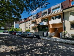 Helles Dachgeschossapartment Bogenhausen, ruhig gelegen - attraktive Kapitalanlage mit 4,5 % BME – 81677 München – Vorschaubild 1