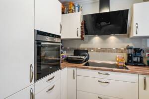 Bremen - Gröpelingen | Modernisiertes Reihenhaus mit riesigem Platzangebot. – 28237 Bremen – Vorschaubild 8